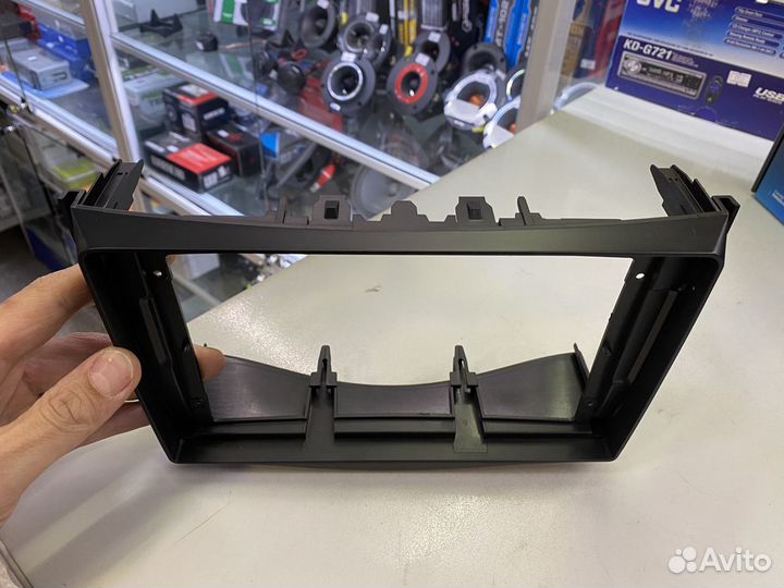 Переходная рамка Toyota Rav4