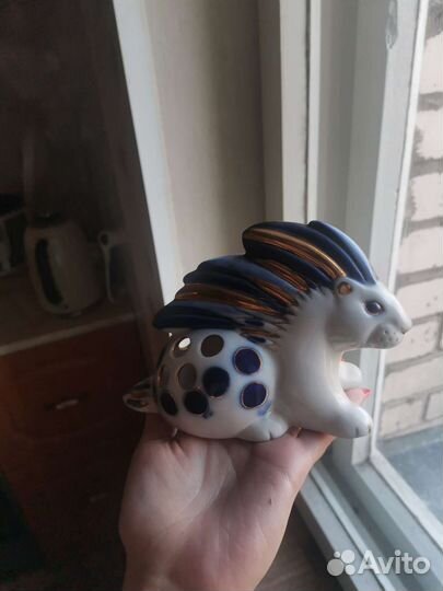 Фарфоровая карандашница дикобраз лфз