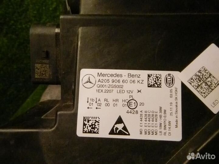 Фара правая Mercedes-Benz C-Class