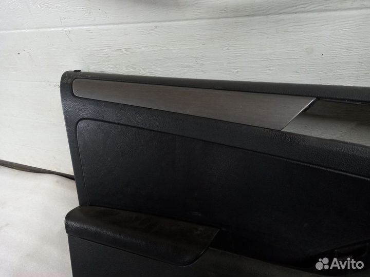 Обшивка двери передней левой Volkswagen Jetta VI