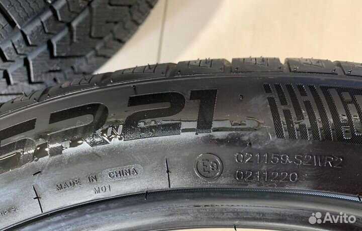 Tourador Winter Pro TSU1 315/35 R21 и 275/40 R21