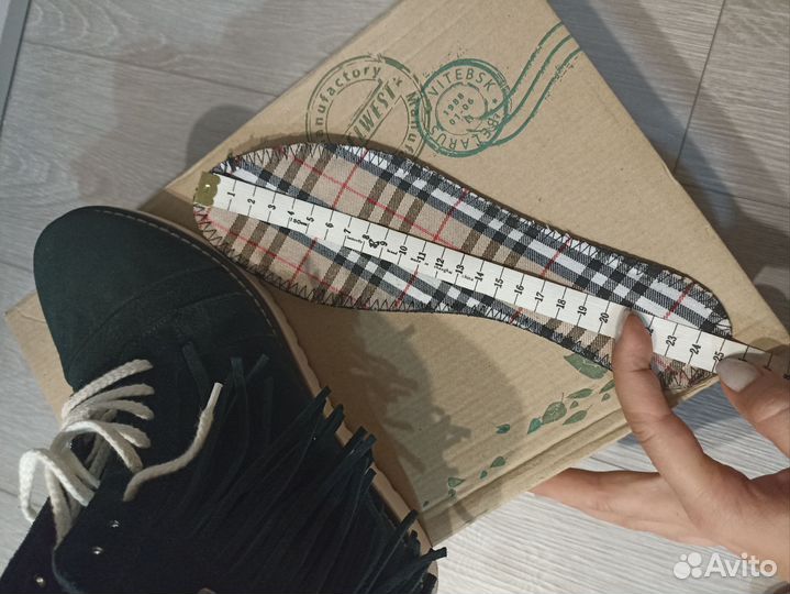 Ботинки, кеды женские 39-40 размер belwest