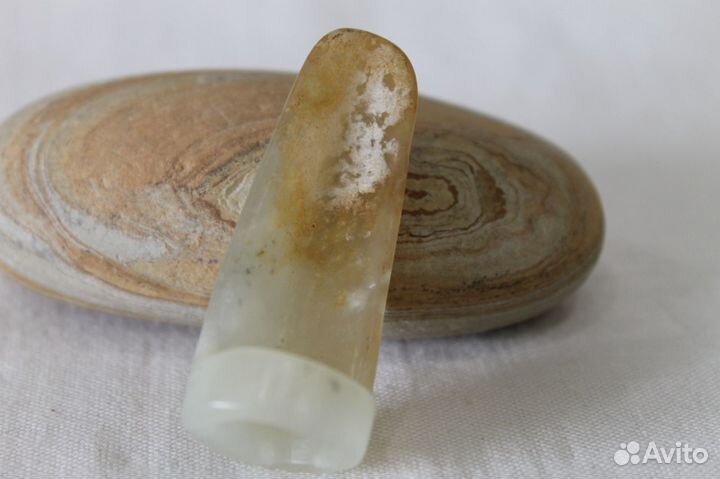 Статуэтка(подвеска) ручная резная из камня №6