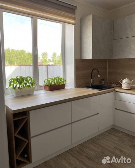 Кухня белая