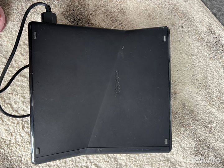 Xbox 360 slim не прошитый
