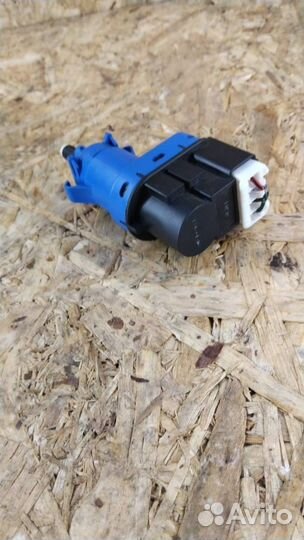 Датчик педали тормоза (лягушка) Mazda CX-5 KE