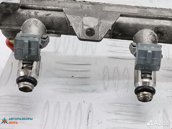 Форсунка Volkswagen Golf 3 2000 036906031C