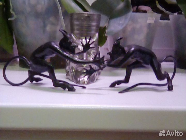 Статуэтки черт из СССР