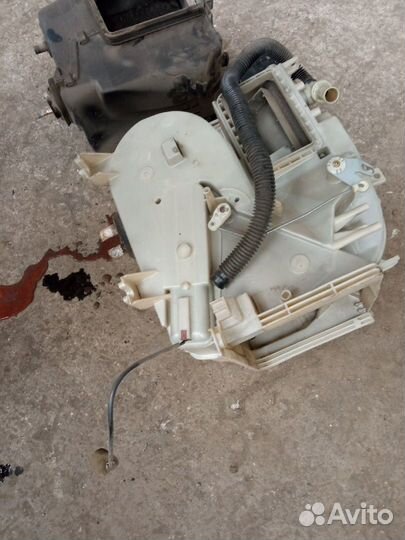 Корпус отопителя Mitsubishi Galant 8