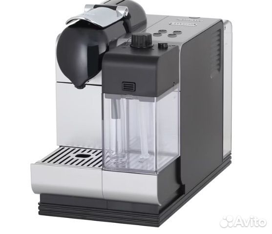 Капсульная кофемашинка Nespresso De'Longhi