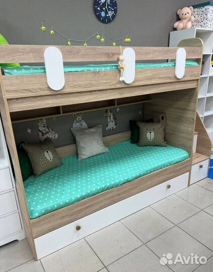 Двухъярусная кровать детская новая