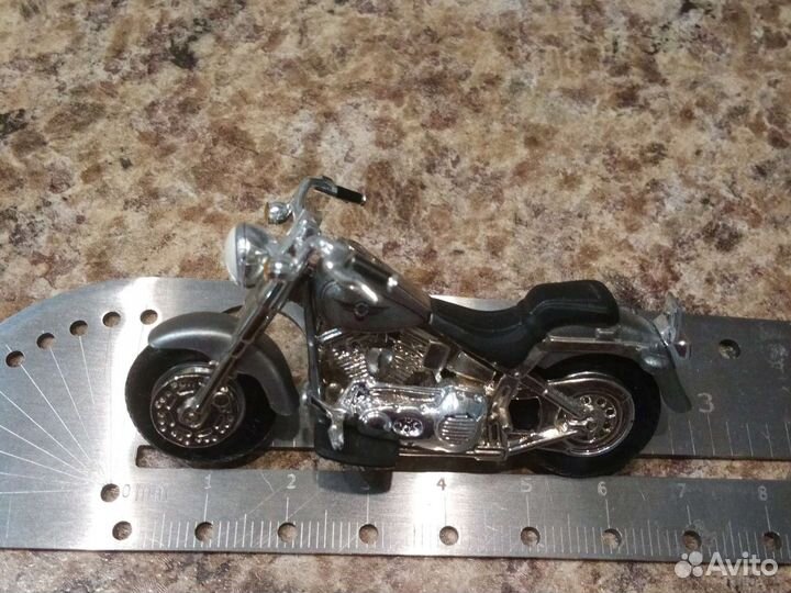 Мотоцикл Harley Davidson Fat Boy от Hot Wheels