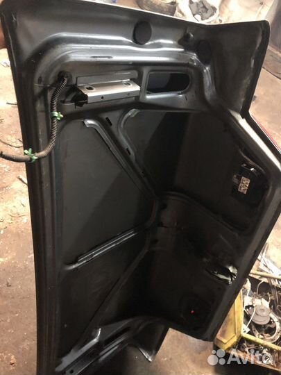 Крышка багажника в сборе на ваз 2115