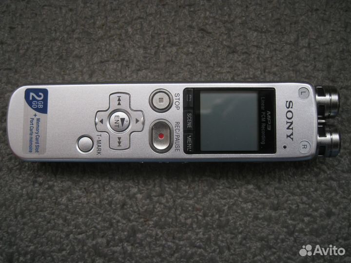 Диктофон Sony ICD-SX712