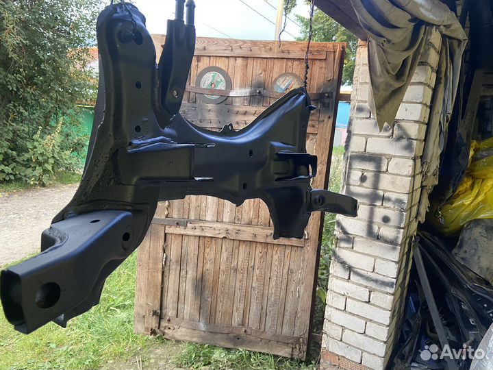 Подрамник (Балка ) rav4 первого поколения sxa
