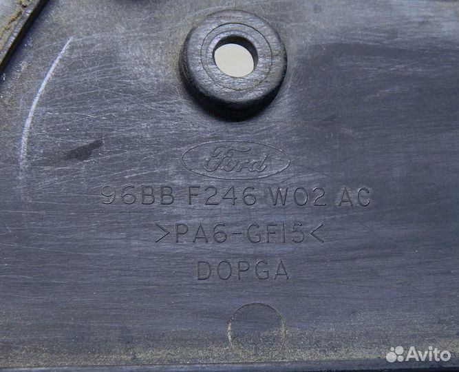 Накладка двери задней правой внут. Ford Mondeo 2