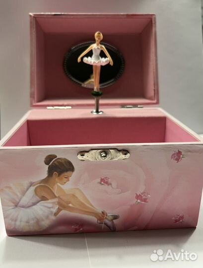 Музыкальная шкатулка с балериной