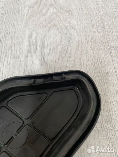 Заглушка кузова передняя правая Audi A5 2.0 2011