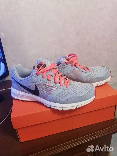 Кроссовки Nike