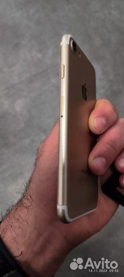 iPhone 7, 32 ГБ