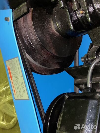 Ленточнопильный станок MetalTec BS 300 CH