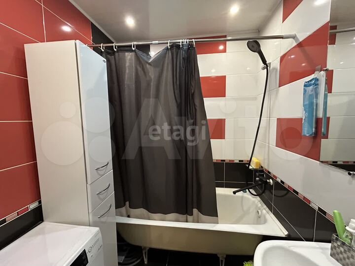 2-к. квартира, 53 м², 3/16 эт.