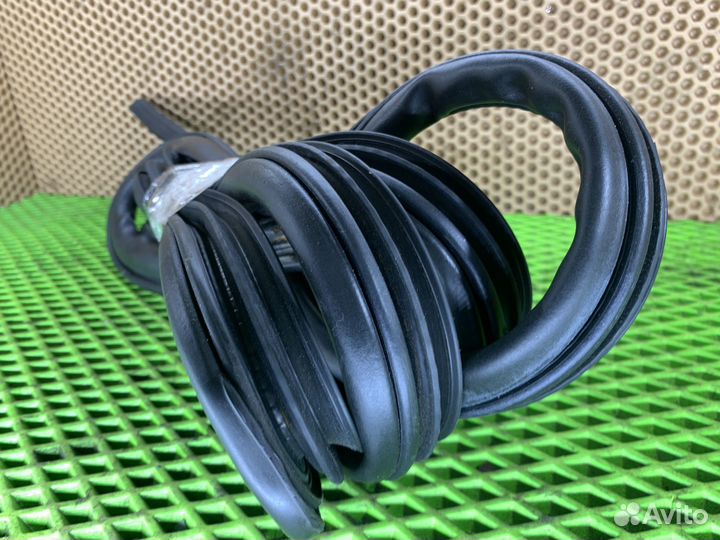 Уплотнитель Дверного Проема перед. левый Lifan X60