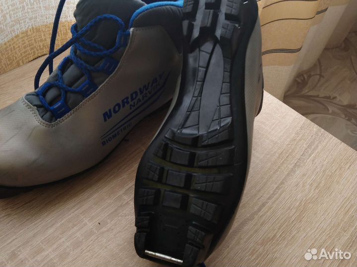 Лыжные ботинки для детей 37р
