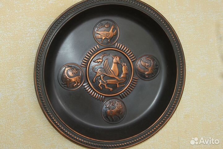 Старинные панно на стену в интерьер. Разные