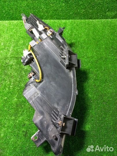 Фара передняя правая Mazda Mazda3 BL lfvd 2010