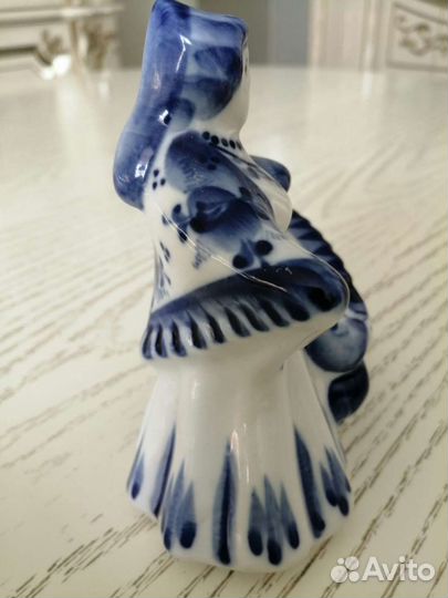 Статуэтка Пляска, Гжель, фарфор ручной работы