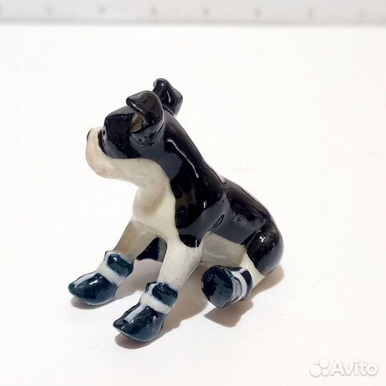 Фарфоровая статуэтка бульдог сидящий Франция