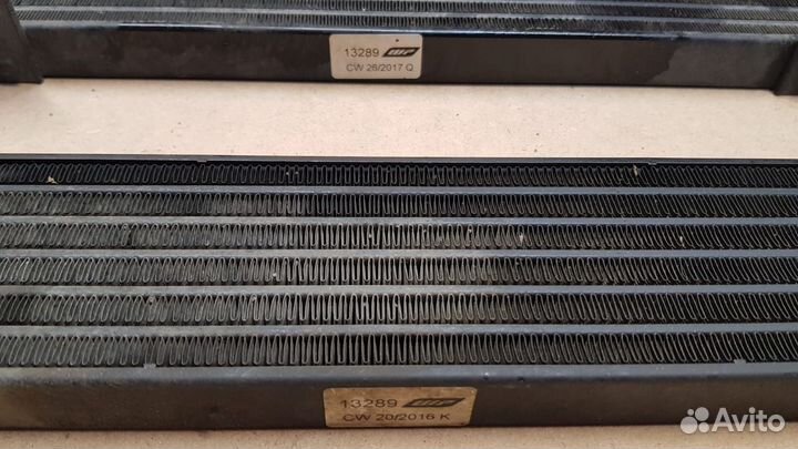 Масляный радиатор гур Maserati 670030735