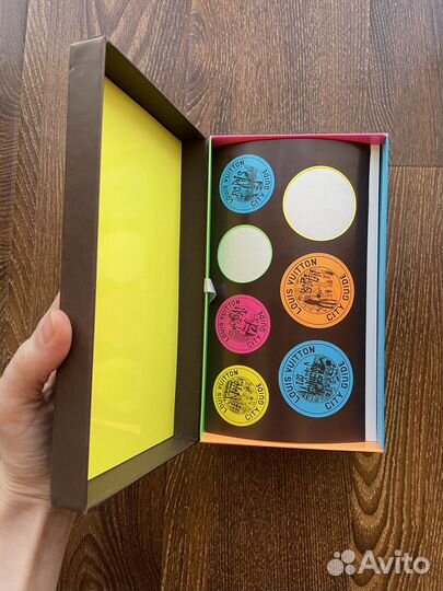 Набор открыток Рубена Толедо для Луи Виттон