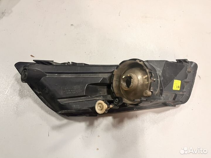 Фара противотуманная левая до 2010 ford mondeo IV