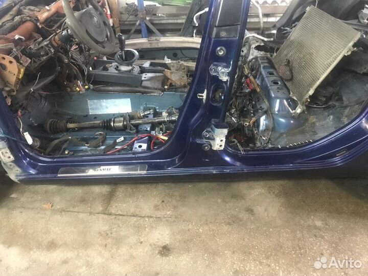 Порог кузовной левый Renault Megane 2