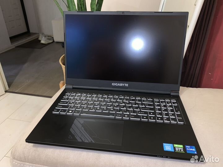 Ноутбук gigabyte G5 GE