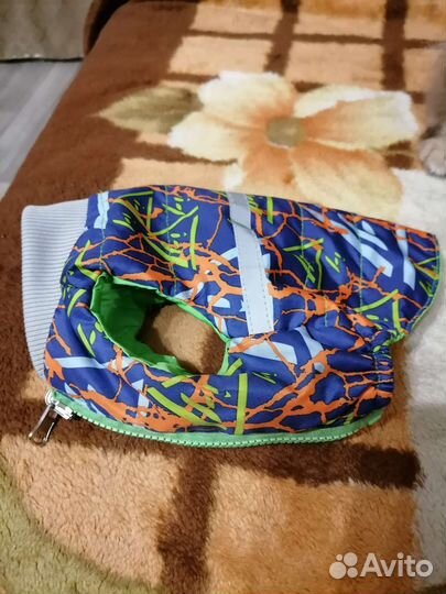 Жилетка безрукавка