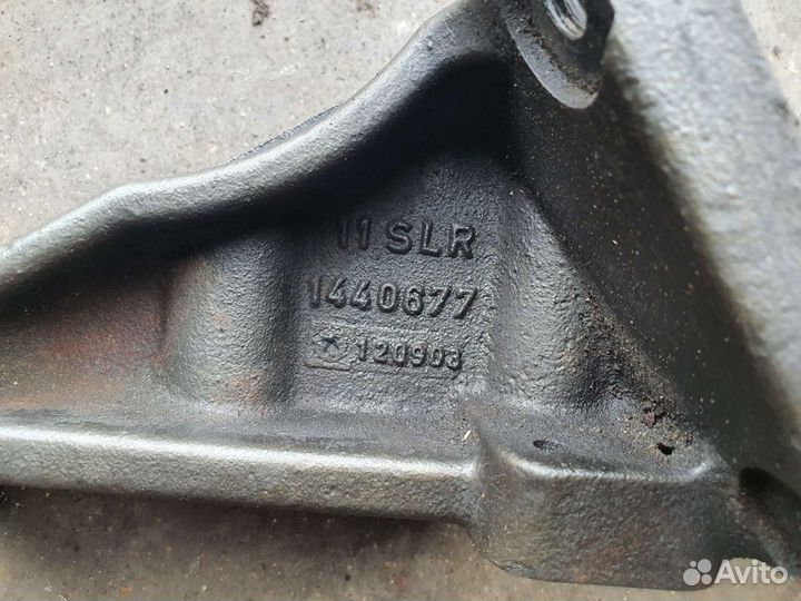 Кронштейн двигателя передний DAF 95 XF