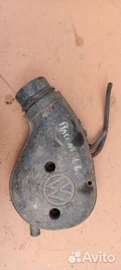 Патрубок воздушного фильтра Volkswagen Golf 3 1994