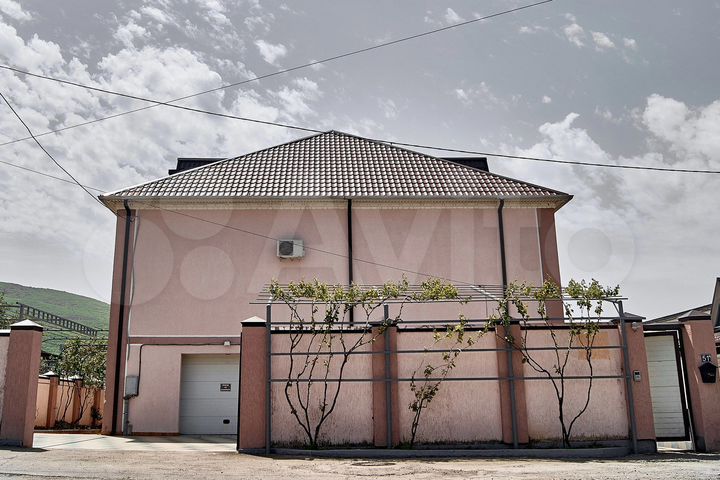 Гостиница, 600 м²