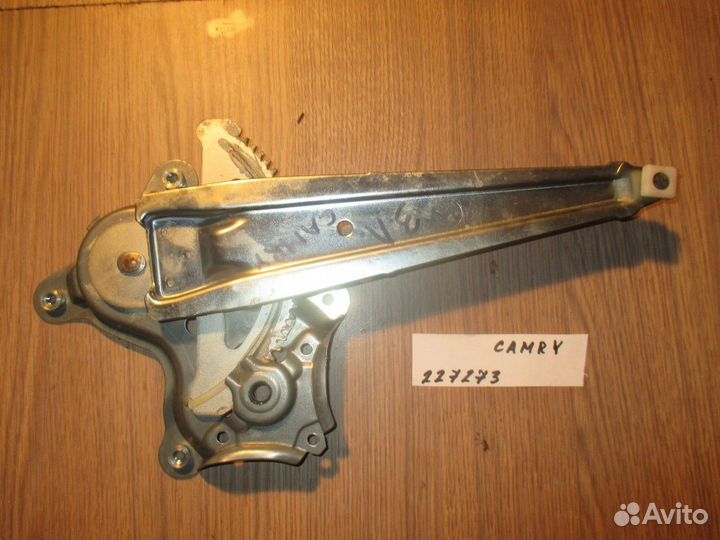 Стеклоподъемник электрический задний левый