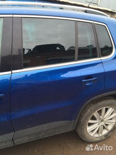 Задняя левая дверь Volkswagen Tiguan
