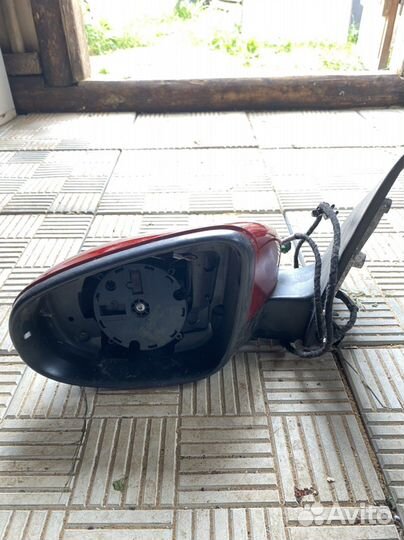 Боковое зеркало на volkswagen golf 6