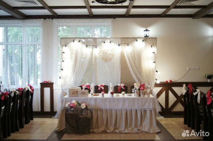 Универсальные стрэйчивые чехлы на стулья