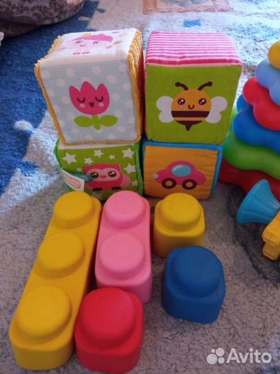 Развивающие игрушки пакетом