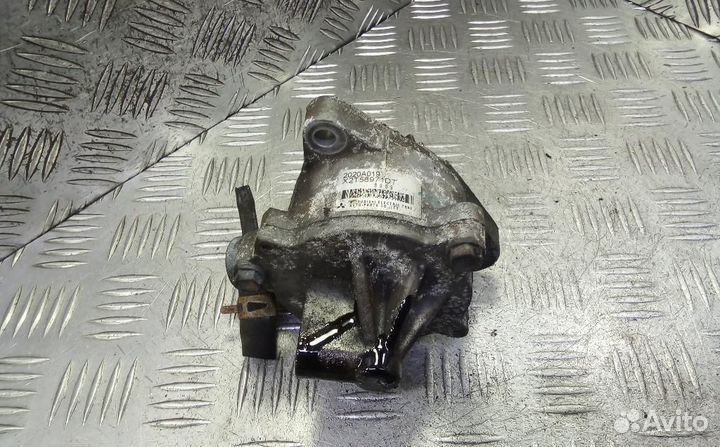 Насос вакуумный Mitsubishi Montero/Pajero