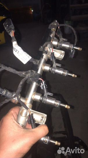 Топливная рампа с форсунками kodiaq vag czpa 2.0