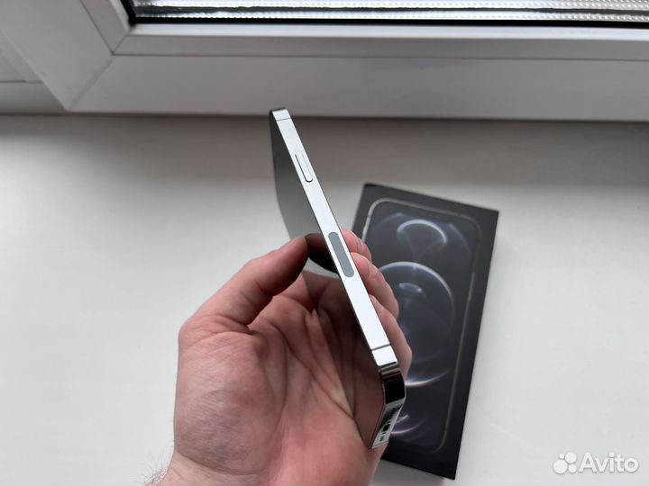 iPhone 12 Pro, 256 ГБ