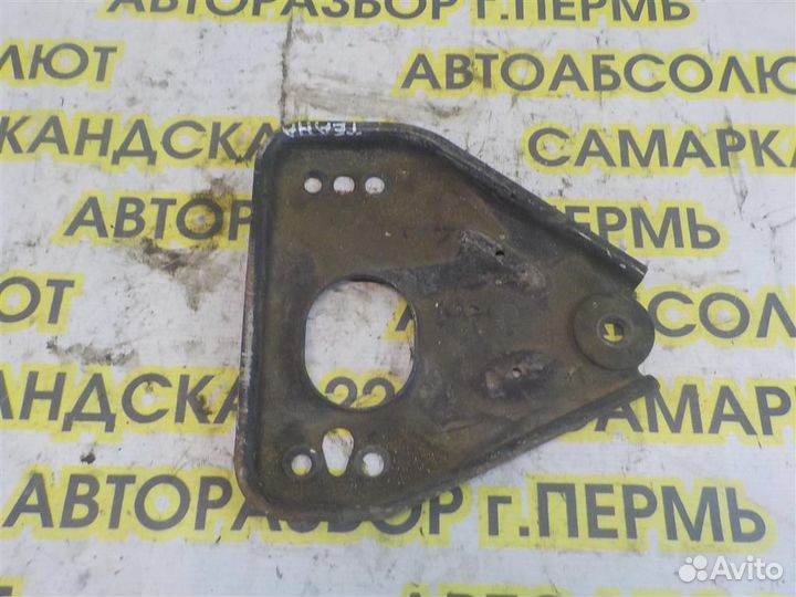 Кронштейн передней балки Nissan Teana (J32) 2008